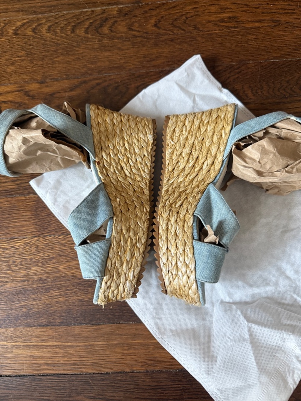 🐋 Alice + Olivia ‘Roberta’ Denim Blue Espadrille Wedge Sandals, Size 8 - Picture 10 of 12